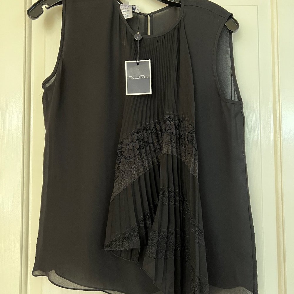 NEW WITH TAGS Oscar de la Renta dressy black silk blouse